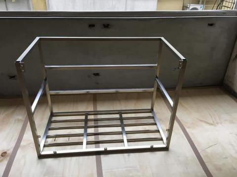 世紀工業社 - 冷氣室外機護欄