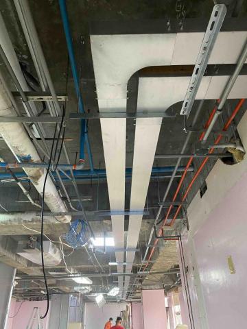 李景恆 - 醫院線槽安裝