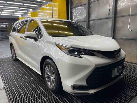 高級商務包車旅遊機場接送 - 七座