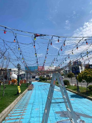 李景恆 - 公園燈飾安裝