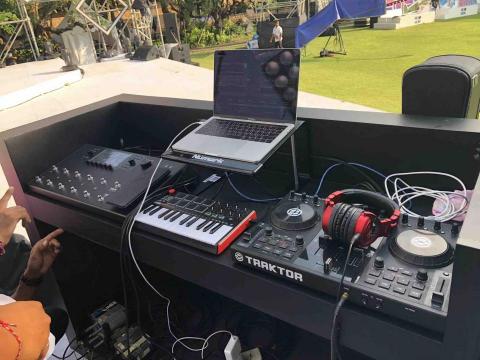 Balis su - 受邀至巴厘島擔任峰會DJ