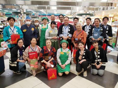 賴彥華 - 超市物產展口譯