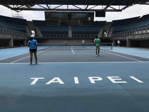 黑人教練網球專業教學 - 