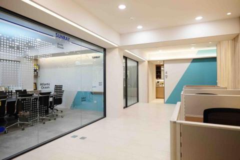 以修空間設計 - 桃園辦公室設計-玻璃隔間 以修空間設計 - 桃園辦公室設計-玻璃隔間