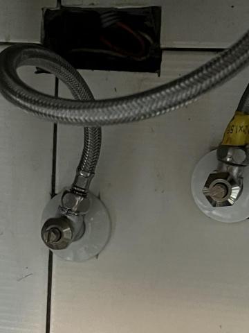 許師傅水電修繕 - 廚下漏水維修