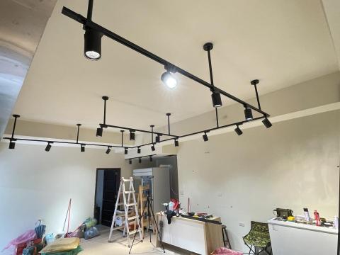 靖葇工程行 - 軌道燈這樣的模式電燈開關三開