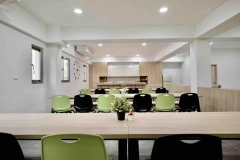 以修空間設計 - 桃園辦公室設計-員工用餐區 以修空間設計 - 桃園辦公室設計-員工用餐區