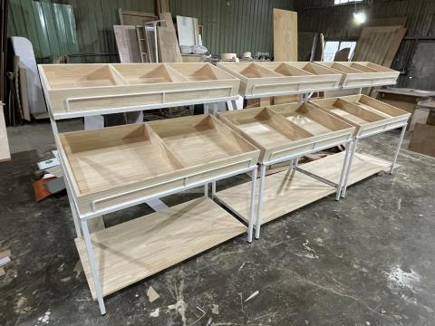 Henry Liu - 店舖陳列架