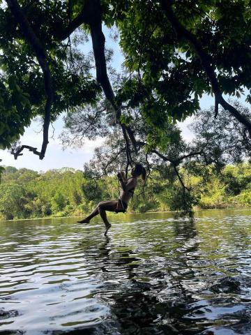 探路者企業有限公司 -  秘境探索