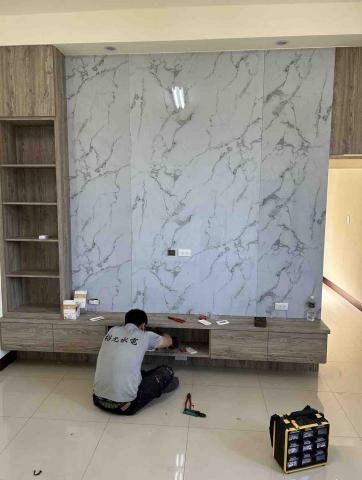 裕元水電 - 電視牆拉線配置電源坎燈