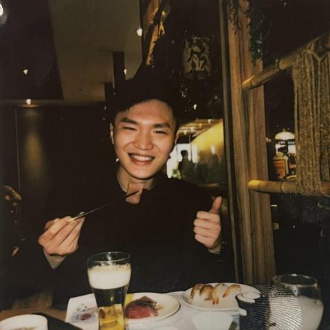 提供vtuber漫畫服務的專家德瑞克