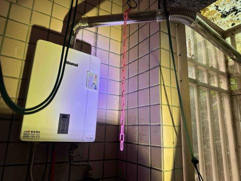 瓦斯器具 衛浴設備 安裝 維修 批發 救火兄弟 -  排氣管路配置 瓦斯器具 衛浴設備 安裝 維修 批發 救火兄弟 -  排氣管路配置