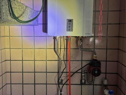 瓦斯器具 衛浴設備 安裝 維修 批發 救火兄弟 - 林內 RUA-1600 強制排氣型熱水器及加壓幫浦安裝 瓦斯器具 衛浴設備 安裝 維修 批發 救火兄弟 - 林內 RUA-1600 強制排氣型熱水器及加壓幫浦安裝