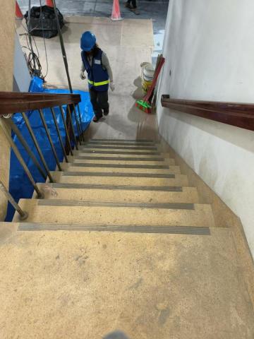 品瀚拆除工程 - 新竹科學園區廠房斷樓梯第一天