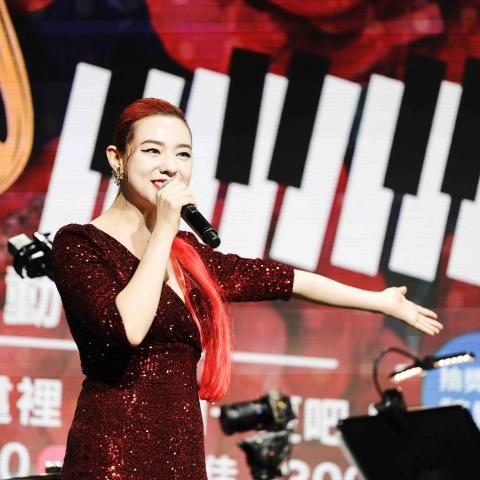 陳怡文|大提琴、鋼琴|教學、演奏 - 爵士歌手:Cait Lin 凱琳 陳怡文|大提琴、鋼琴|教學、演奏 - 爵士歌手:Cait Lin 凱琳