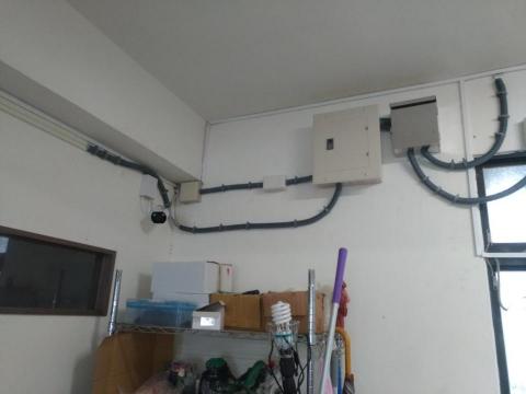 黑貓一隻喵喵 - 