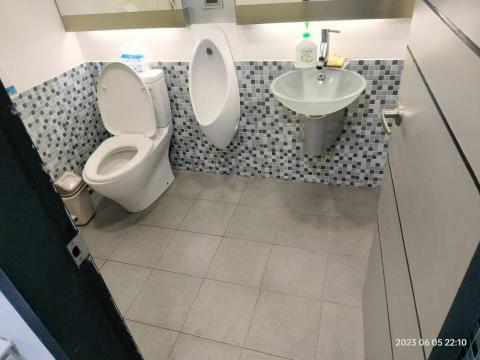 極上一對一 - 洗手間