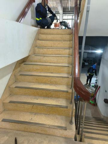 品瀚拆除工程 - 新竹科學園區廠房斷梯第一天