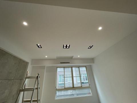 昀馨空間設計 - 太平-長安透天-二樓客廳廚房天花板、電視牆
三樓主臥天花板、木作床 、床頭櫃、化妝台、衣櫃、主臥浴室天花板