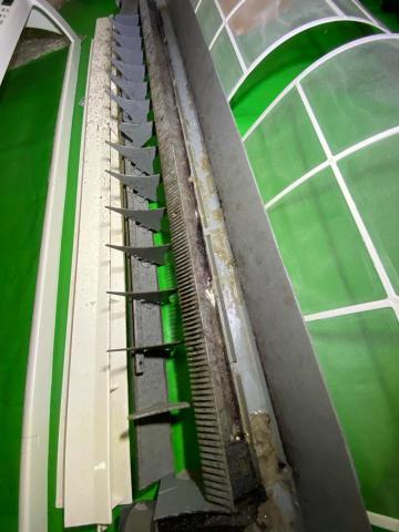 斬污專業冷氣洗衣機清潔 - 冷氣拆卸清潔前