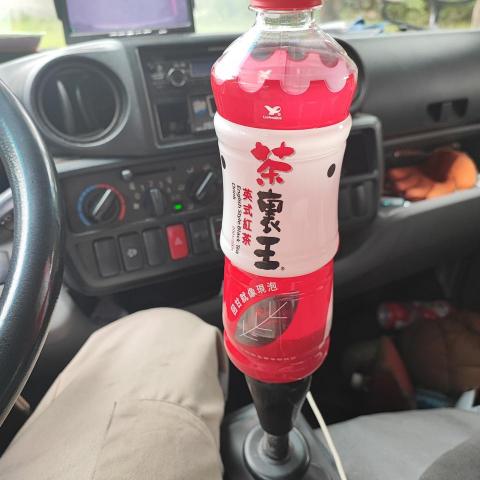 提供冷凍宅配服務的專家葉富岡