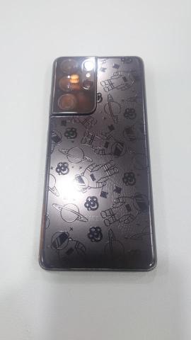 劉劉 - 手機專業包膜
膜料圖案多樣
可現場挑選