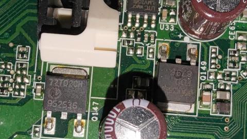 黑貓一隻喵喵 - 