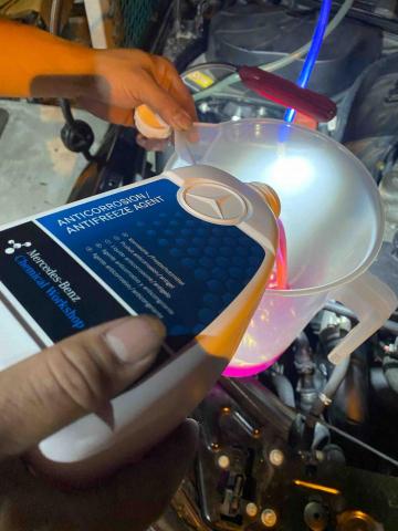 古雷特汽車維修 - 管路油水混合 原廠水箱精添加