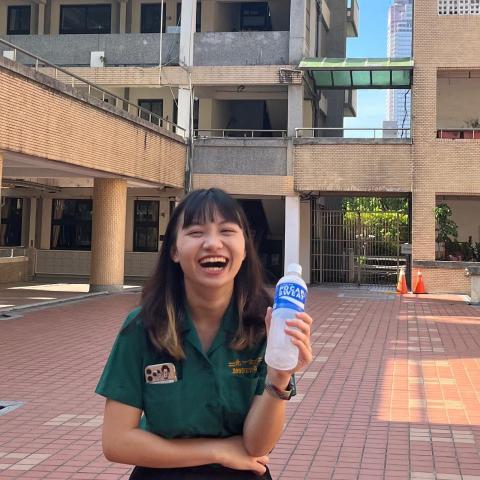 提供音樂創作服務的專家April