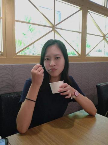 郭家甄 - 這是我本人～