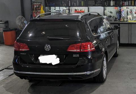 Carlos 孫 - 旅行車接送 空間寬敞 限4人以內