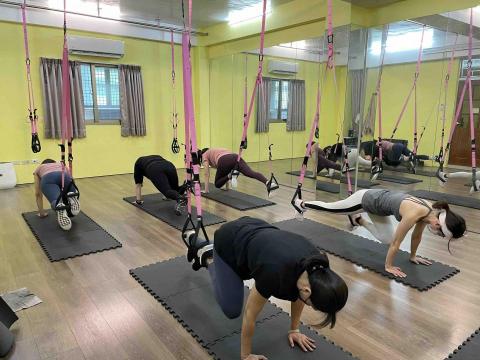 _yinlanlan_studio -  TRX 