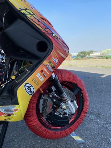 K Mark - 賽車用輕量化前叉以及散熱空力套件設計製作