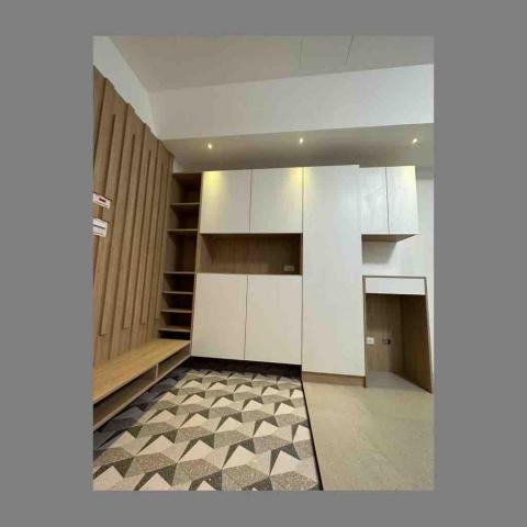 禾旭空間設計 - 玄關\ 
落塵區、鞋櫃及穿鞋椅、屏風及格柵美背