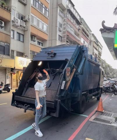 雙北代收垃圾及廢棄物清運 - 事業廢棄物 歡迎詢問報價