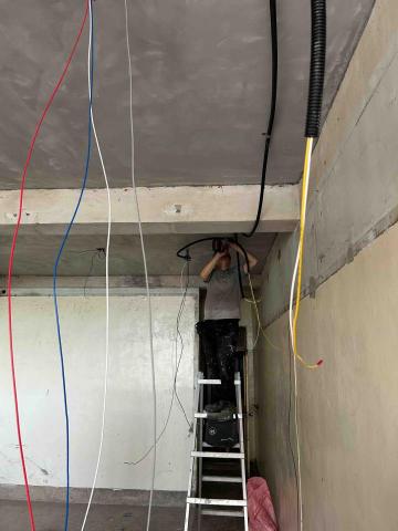 裕元水電 - 拉線配管之後藏裝潢板內