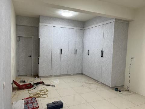 湯智豪 - L型開門衣櫃