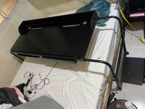 職人傢俱組裝 - 6/19 饒河施工的床上桌含主機托