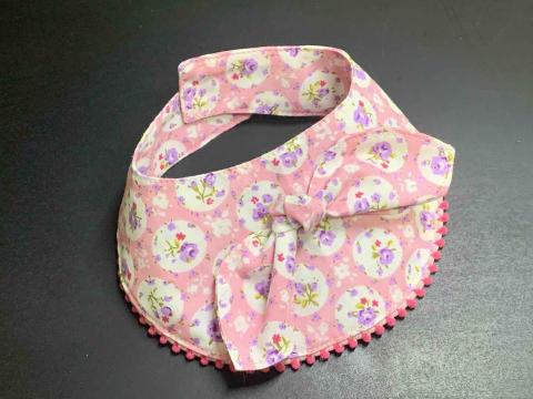 陳小姐 - 寵物圍兜