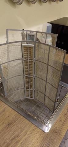 魏建軒 - 冷氣濾網清洗前