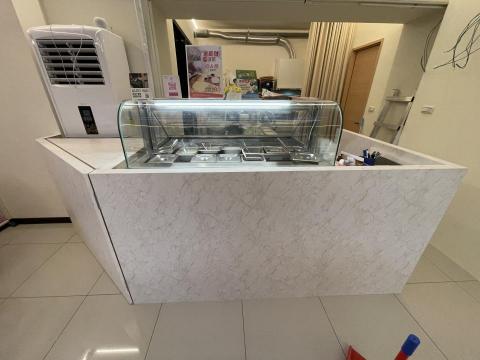 詠鋐防水室內裝修統包工程行 - 新莊福前街(夏雪秘境)
木作包樓梯牆  櫃台矮牆 詠鋐防水室內裝修統包工程行 - 新莊福前街(夏雪秘境)
木作包樓梯牆  櫃台矮牆