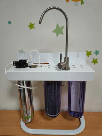 極興淨水 - 廚上、廚下，三道過濾+304鵝頸龍頭共4500元