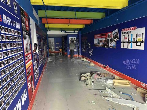 宏康企業社 - 隔間牆拆除