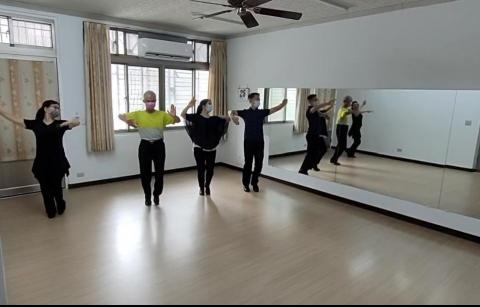 陳逸欣舞蹈教室 - 教室小班