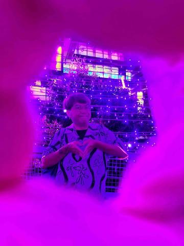 提供冰箱服務的專家Sam