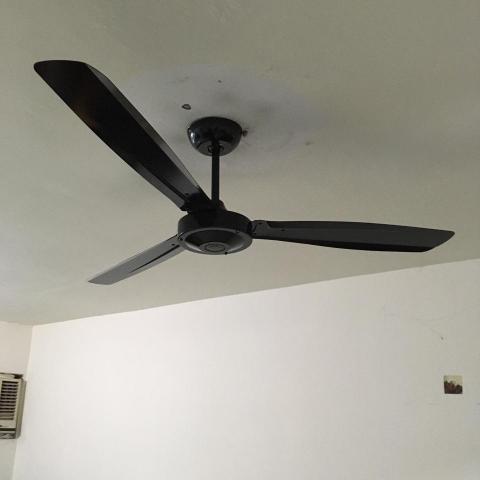 RH工作室 - 安裝吊扇 RH工作室 - 安裝吊扇