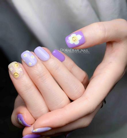 DoraDear_nail - 微笑