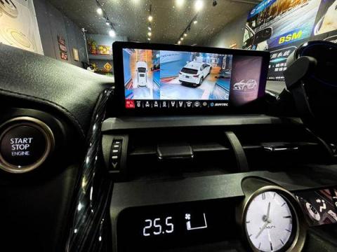 首馳汽車音響影音科技 盲點偵測 360環景 隔音制震 車體貼 - #Lexus #NX 車主車上已有安卓多媒體主機來首馳升級360環景系統 讓您跟死角說拜拜?? 路邊停車 倒車入庫 小巷會車 讓您看的清楚死角！ 專車專環景殼??  給您最好的服務品質‼️給您最合理的價格‼️
無損按裝❗️專車專用線組 ❗️實體店面 ❗️預約制❗️歡迎來店試多媒體主機?試聽喇叭?❗️
售後服務保固有保障 ?台灣代理品質保固??
?安卓機 國產/進口
?8核心 