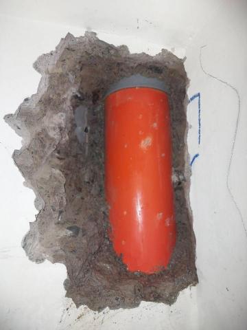 海奧華企業社 張光旻 - 排水管漏水重接 前