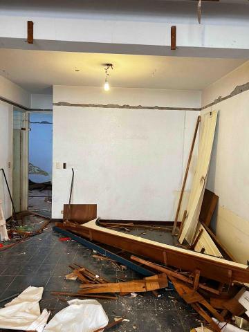 華揚拆除工程 - 天花板拆除及系統櫃拆除